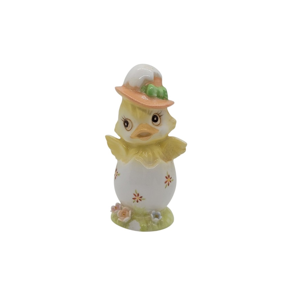 Vintage Napcoware Bone China Girl Easter Chick in Egg‎ Figurine Japan